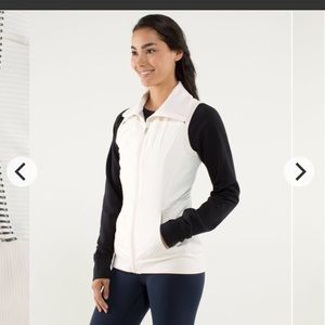 EUC Lululemon won’t stop Vest, Size 4